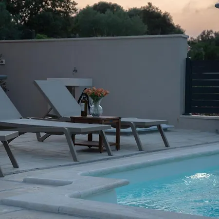 New Amazing House With Pool